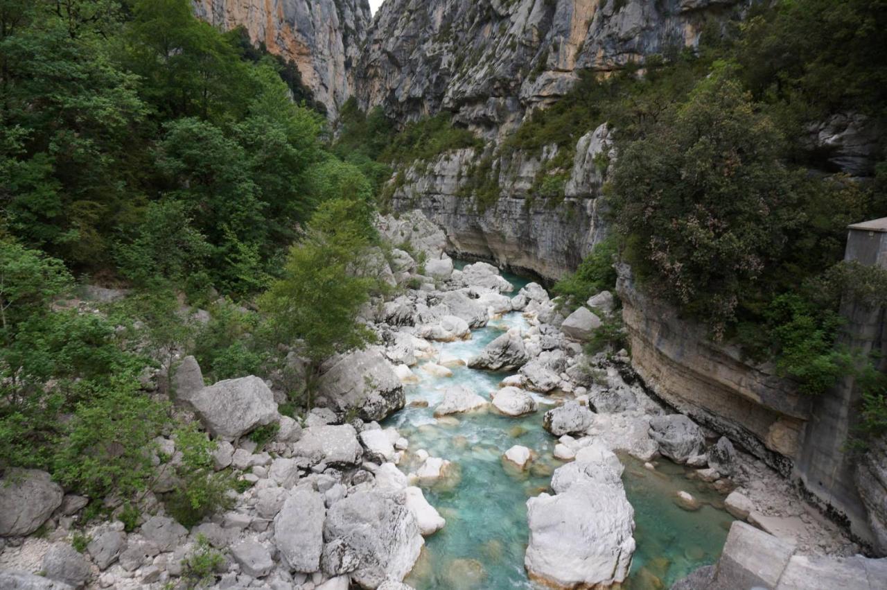 Le Romarin-Topdestination-Aups Esterno foto